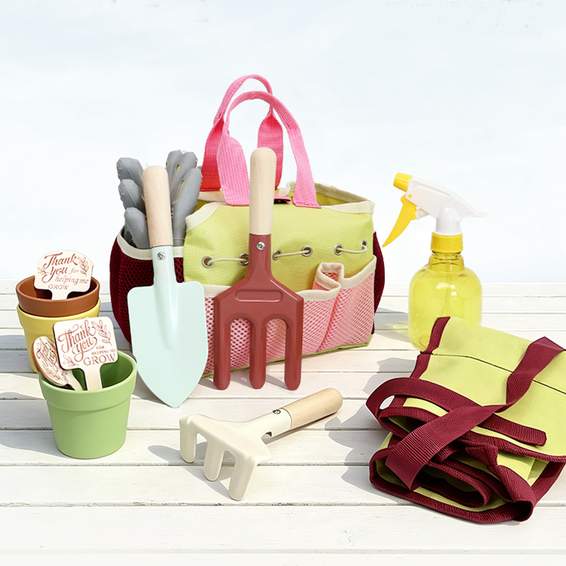 Kids Garden Tool Set Pretend P - огляд і ціна Kids Outdoor Garden Set